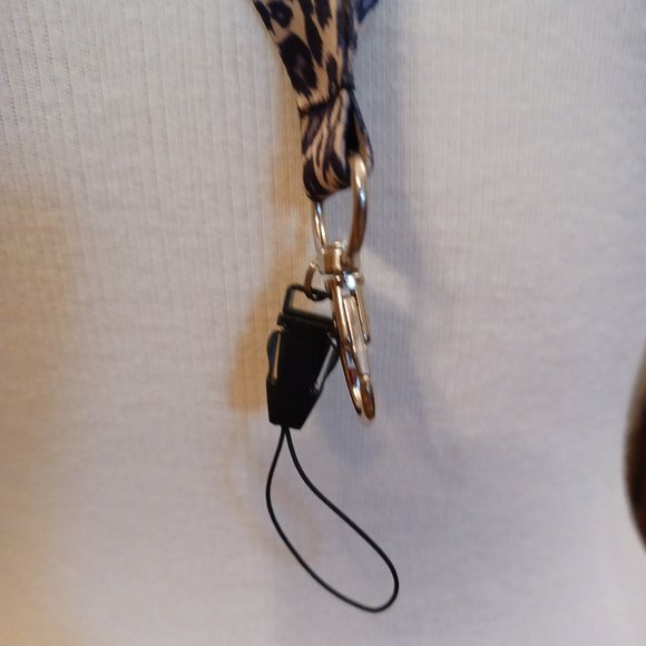 🥇Leopard Lanyard🥇 - Picture 5 of 9